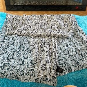 Cejon Black and White Floral Scarf